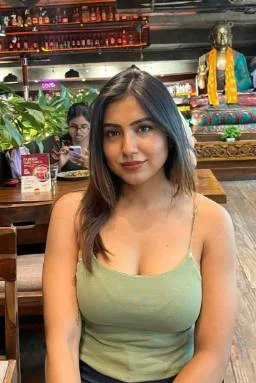 Independent call girls available in mathura